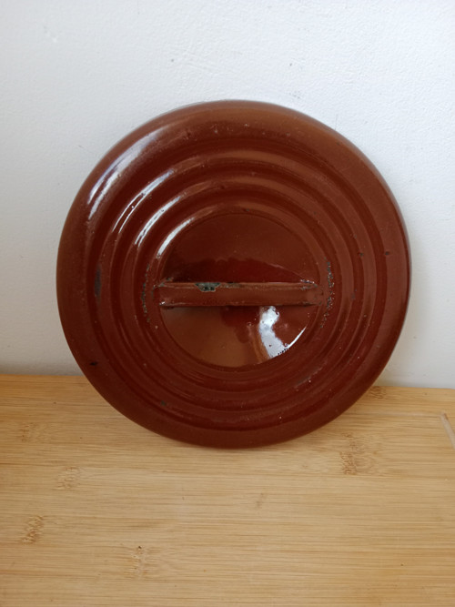 Smaltovaná poklička hnědá vel 24 cm