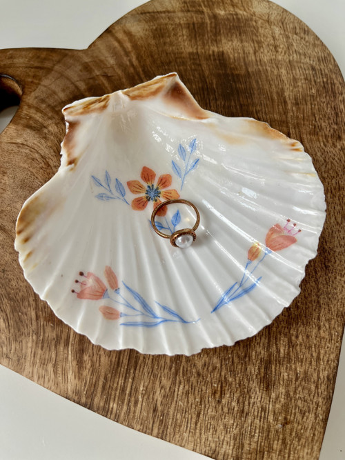 Šperkovnice a odkládací miska z velké mušle