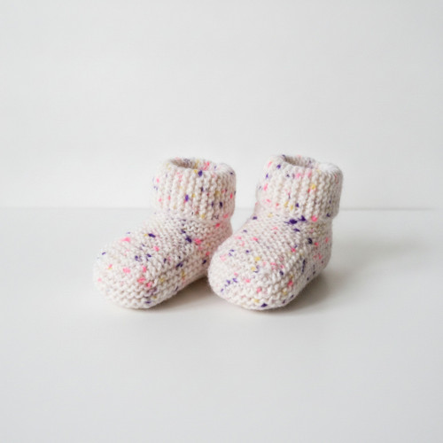 Pletené miminkovské botičky Veselé tečky (10 cm)