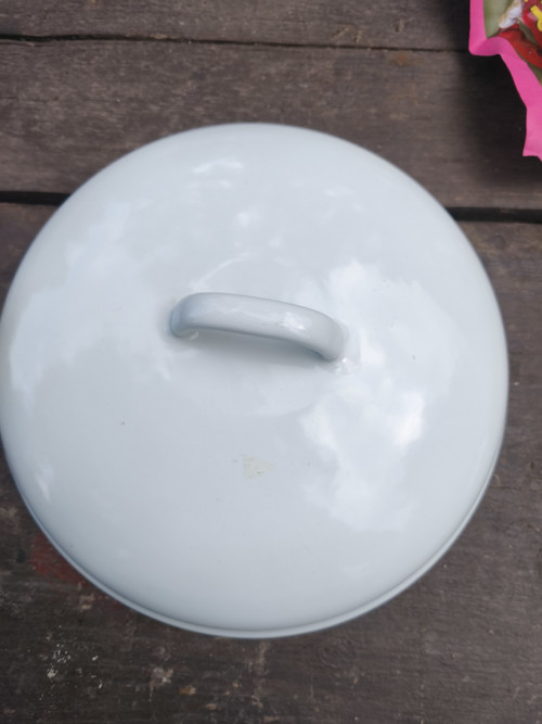 Nova poklicka smaltovana