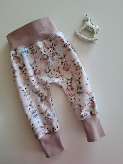 Dětské tepláčky baggy, vel. 86 Zaječí holčičky