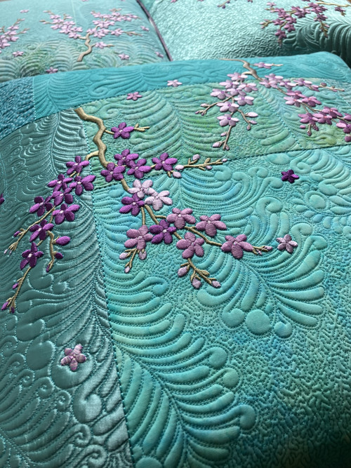 SPRING & HARMONY no. 13 / vyšívaný povlak — foto 1