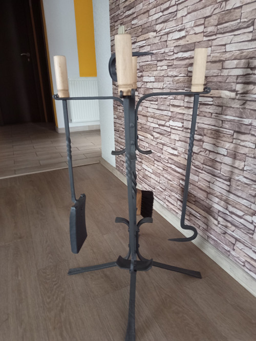 Kované krbové nářadí