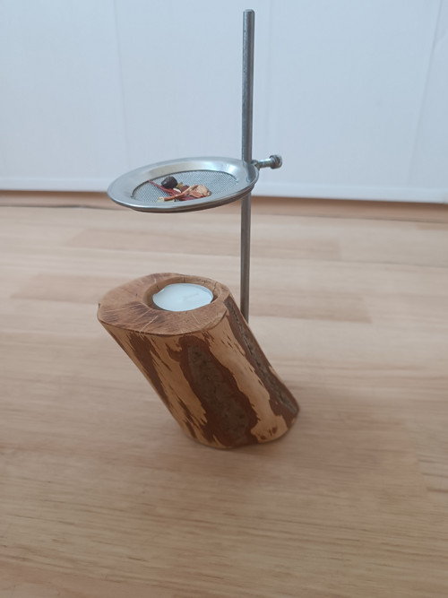 Svícen na vykuřovací směsi