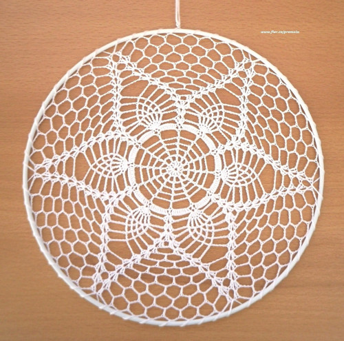 Závěsná dekorace č.80 bílá průměr 20 cm
