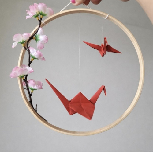 Origami jeřábi v kruhu – sakura (č. 13)