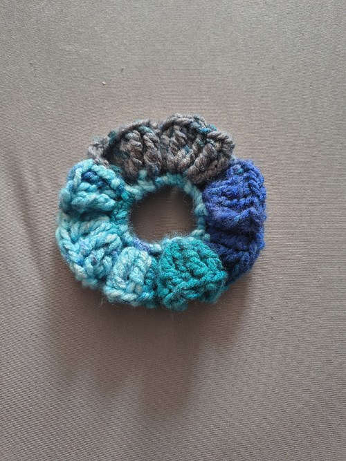 Háčkovaná scrunchie