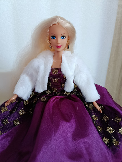 Šaty pro barbie — foto 1