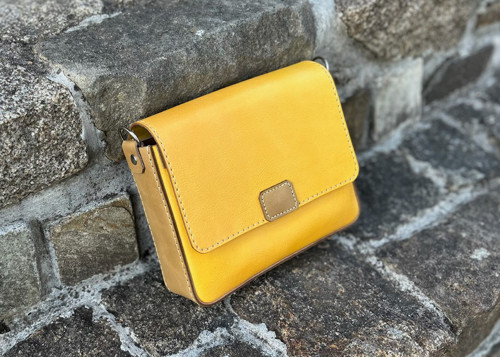 ADRIANE l. kožená elegantní ručně šitá kabelka