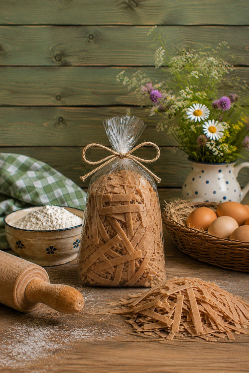 Špaldovy těstoviny široké 300g — foto 1