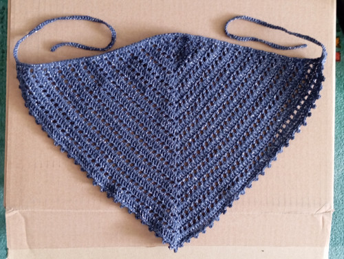 Háčkovaná bandana