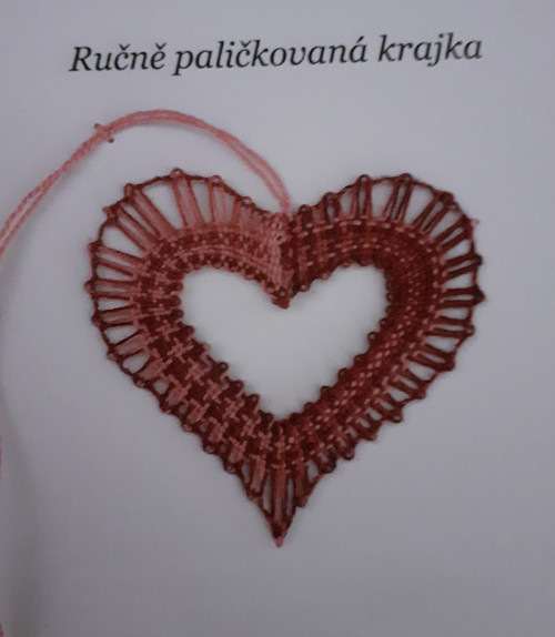 Ručně paličkované srdíčko fialové - melír