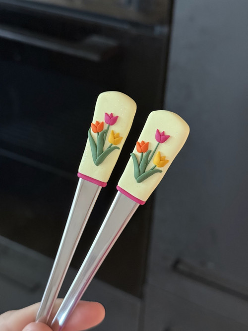 Lžička s tulipány