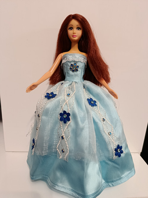 Šaty pro barbie
