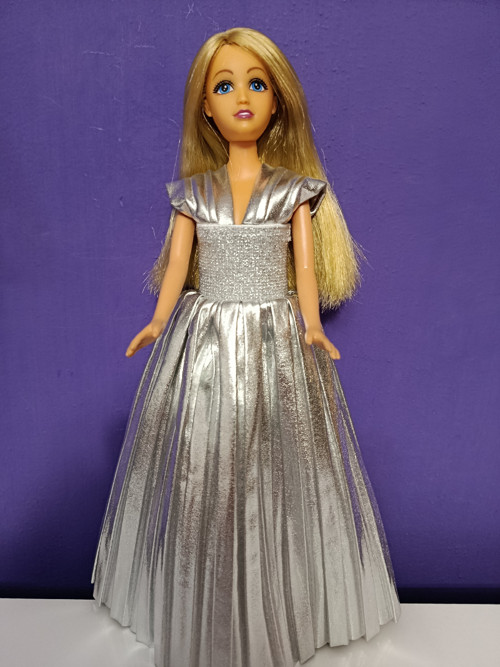 Šaty pro barbie