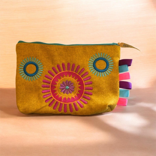 Sluneční mandala Boho taštička s barevnou výšivkou