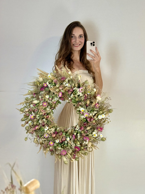 Velký sušený přírodní věnec romantická louka 60cm