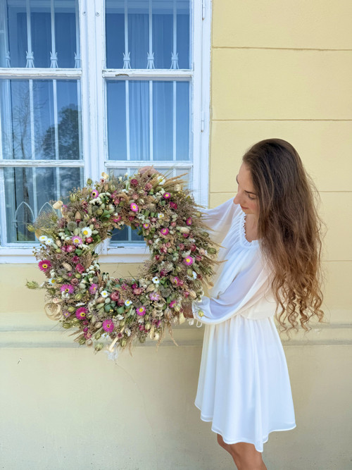 Velký sušený přírodní věnec romantická louka 45cm