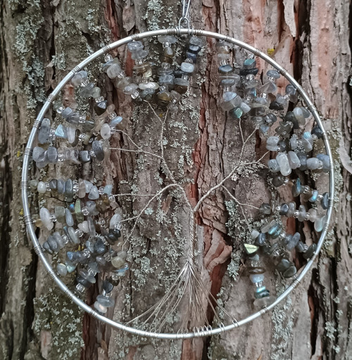 Labradorit v kruhu (15 cm)