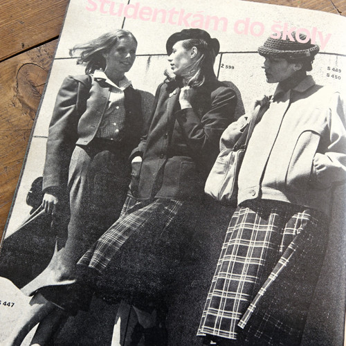ŽENA a MÓDA ... módní časopis ... 9/1980 — foto 1