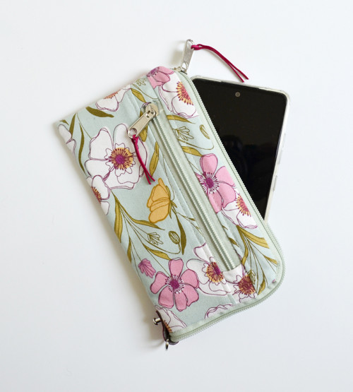 Pouzdro na mobil Meadow Walk s kapsou