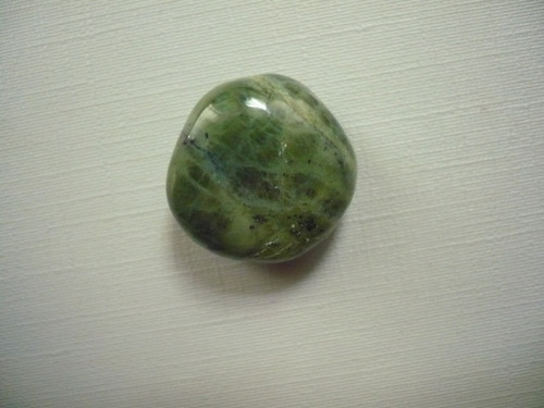 Troml. kámen – nefrit 19 mm, č.12