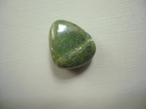 Troml. kámen – nefrit 20 mm, č.32