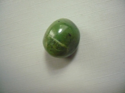 Troml. kámen – nefrit 18 mm, č.68