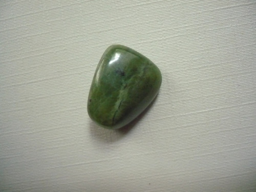 Troml. kámen – nefrit 18 mm, č.77