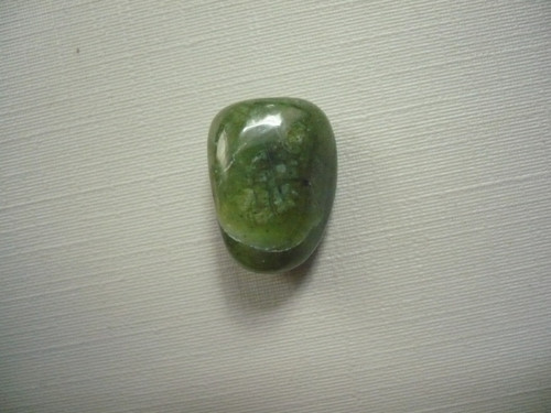 Troml. kámen – nefrit 17 mm, č.82