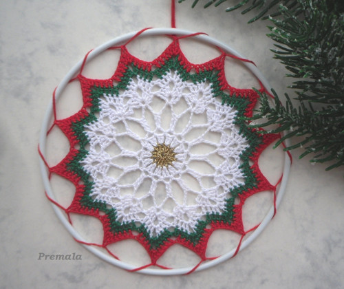Závěsná dekorace č.119 barevná průměr 12 cm