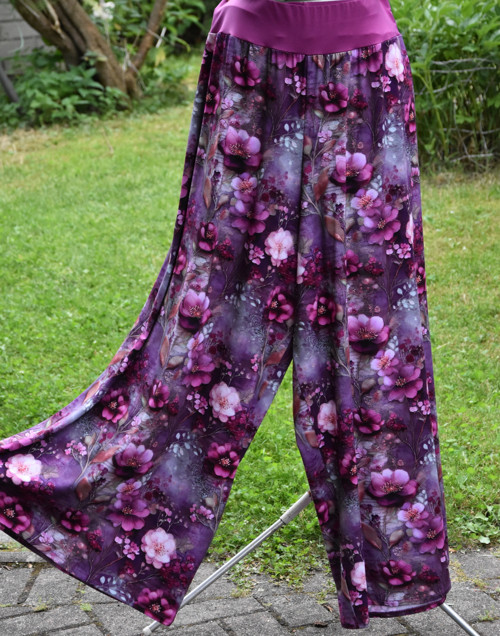 Kalhotová sukně -purpurové květy
