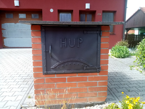 Kovaná dvířka HUP