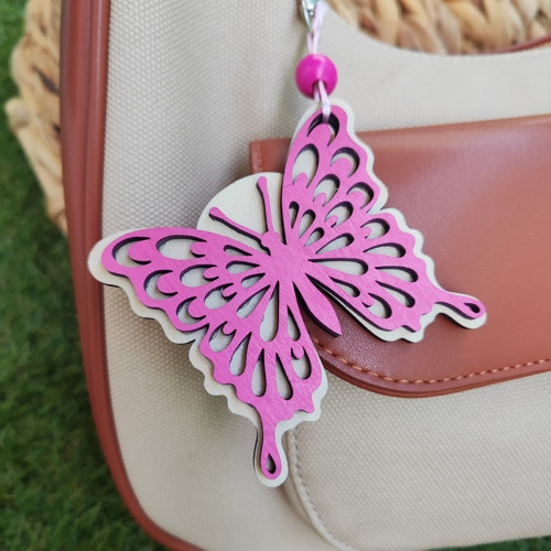 Dřevěná klíčenka Motýlek