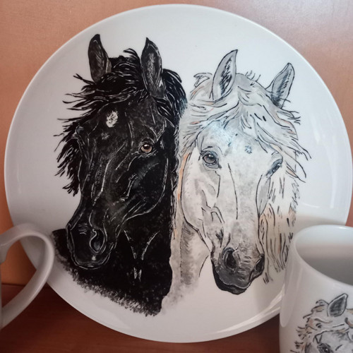 Ručně malovaná porcelánová sada – Koně
