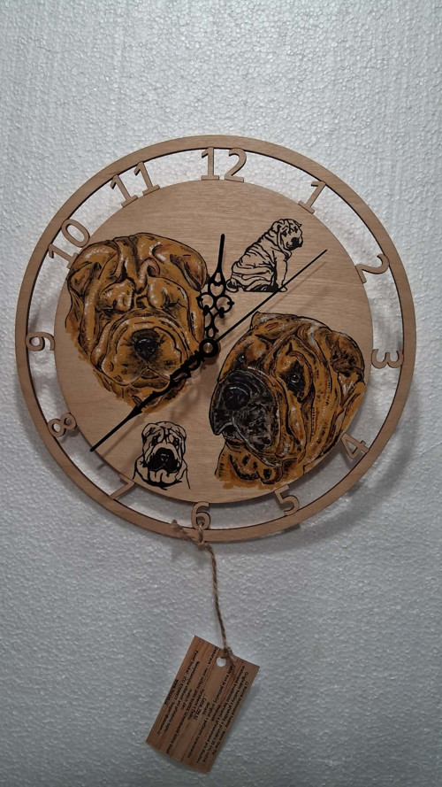 Ručně malované dřevěné hodiny – Shar Pei