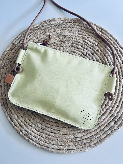 Kožená taštička crossbody stdce citrón