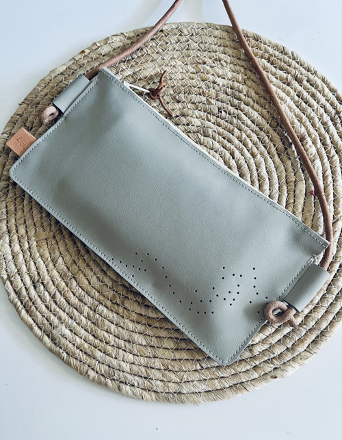 Kožená taštička crossbody vlna šedá
