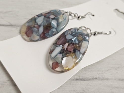 Mušličkové náušnice Resin
