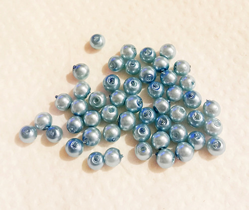Skleněné voskované perličky 4mm (100ks)