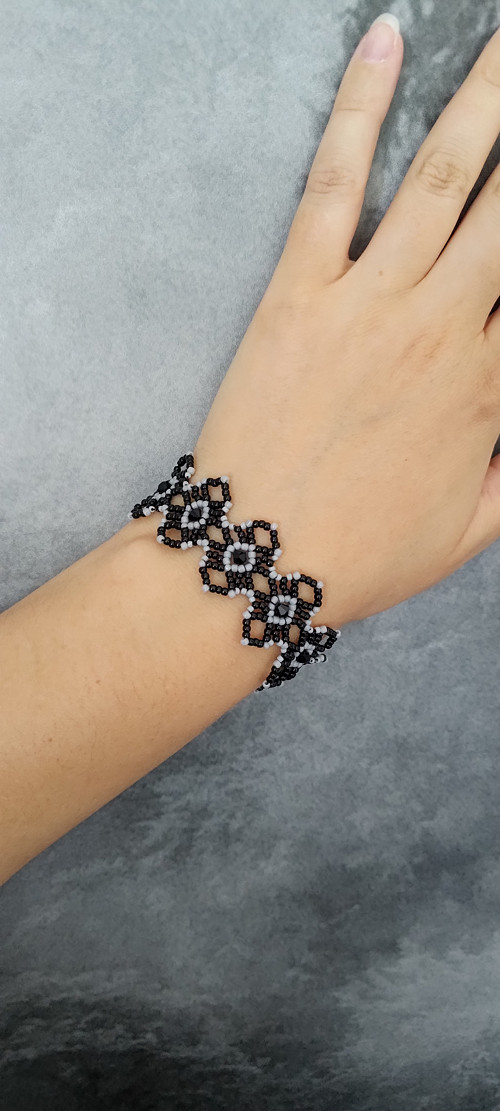 Goth náramek