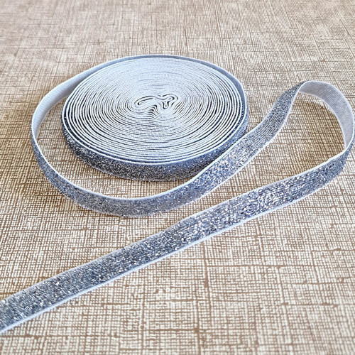 5m Ozdobná třpytivá STUHA š. 10mm (stříbrná)