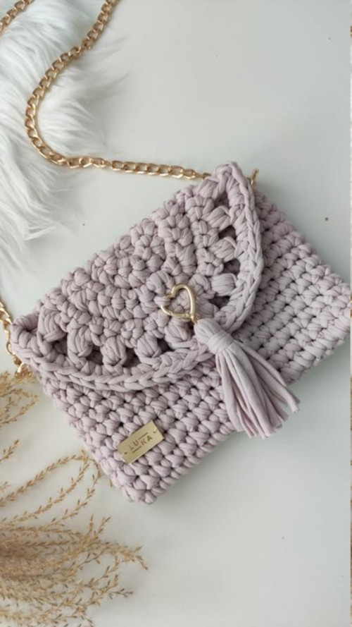 Háčkovaná crossbody kabelka nude/lila
