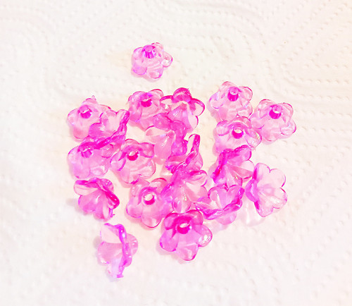 Akrylové kytičky purpurové, 12mm (20ks)