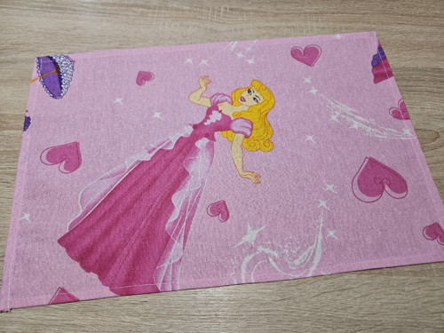 Prostírání , látkový ubrousek PRINCEZNA č.8