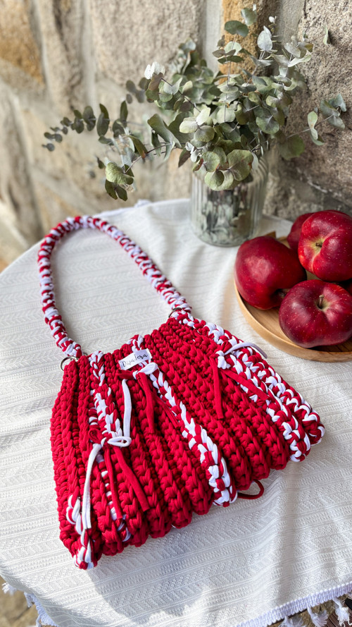 Kabelka Elie apple