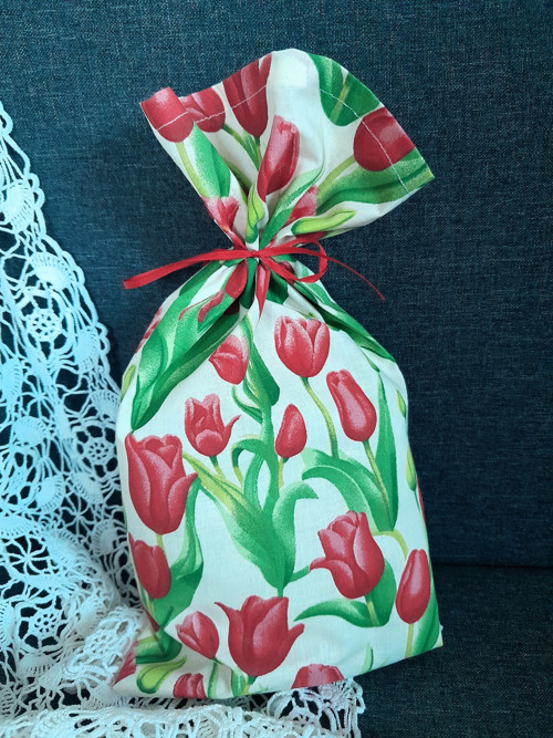 Pytlíček....tulipánkový