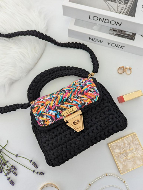Háčkovaná kabelka Funky do ruky, crossbody