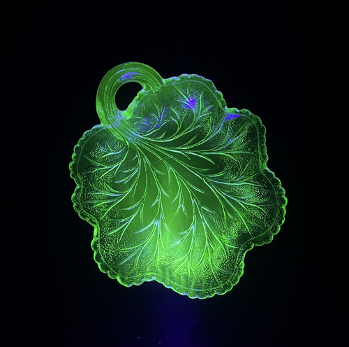 Miska List, 18x16 cm, uranové sklo, Indiana Glass
