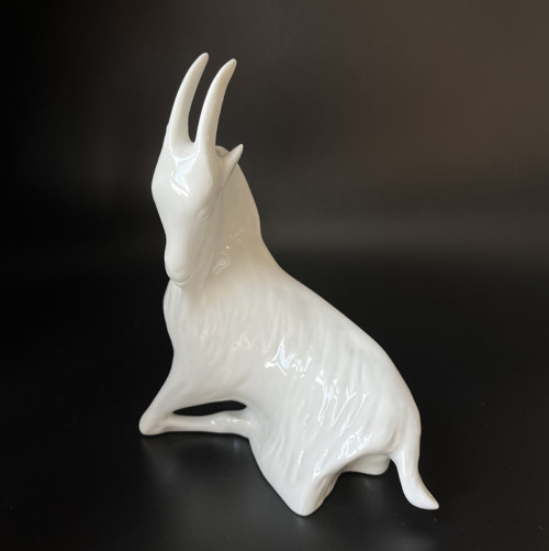 Royal Dux Soška Kozel V 16.5 cm, bruselský styl